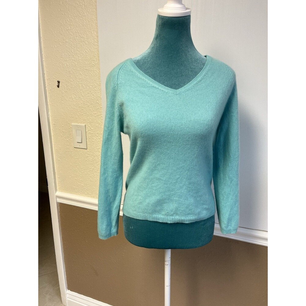 Lord & Taylor 2 Ply Cashmere Sweater Women’s M Aqua Blue Quiet Luxury Old Money